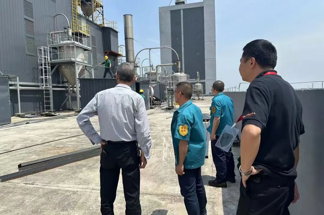 El polièster Changshu realitza inspeccions de seguretat abans de les vacances del dia de maig