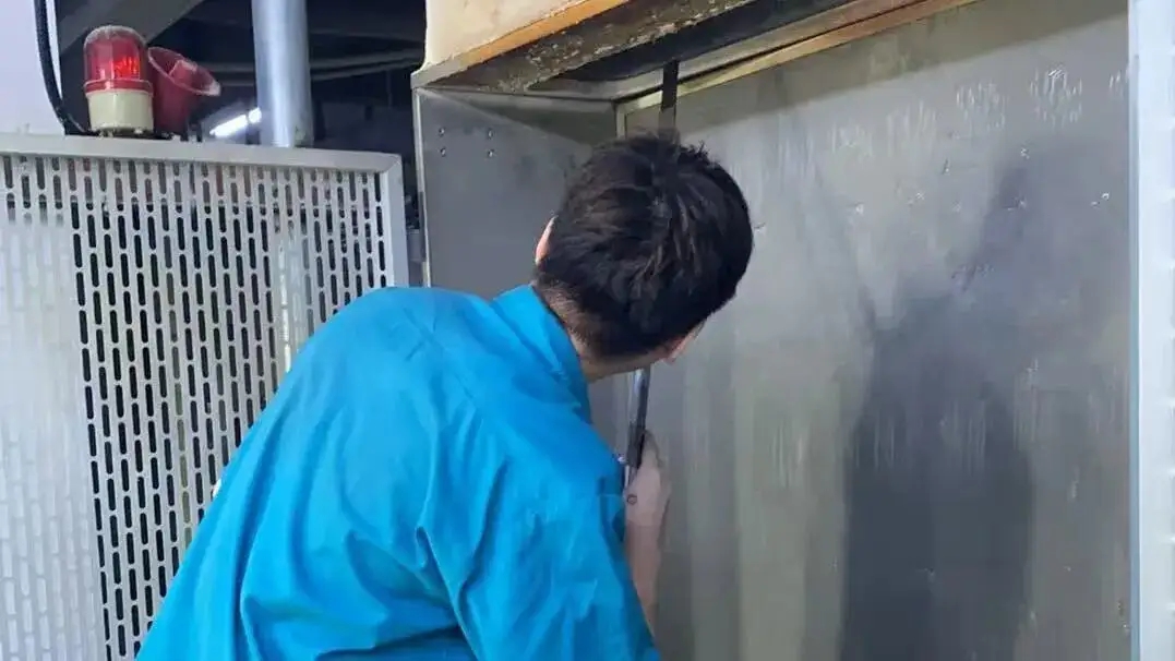 El polièster Changshu realitza simulacres d'emergència per a incidents sobtats